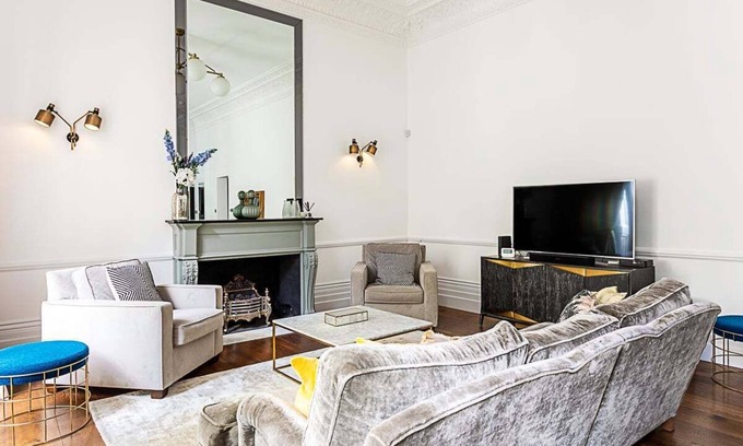 Pembridge Apartment | Notting Hill Charm: Central 2-Bed Gem