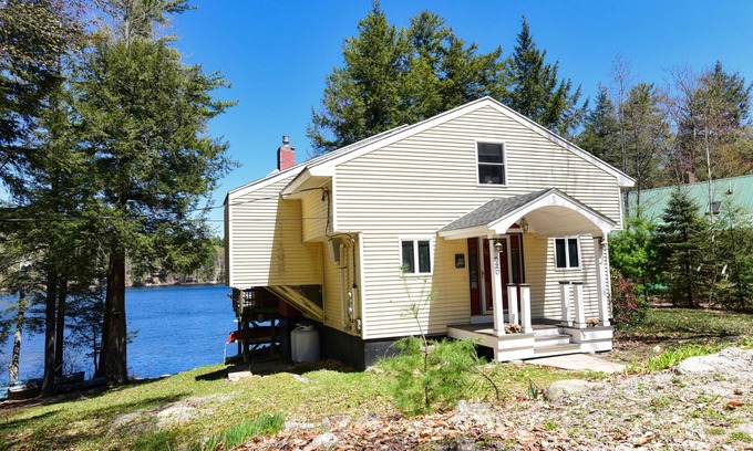 Eidelweiss Village House | Now Accepting 3 Night Stays - Waterfront w/Firepit, Hot Tub & Boats