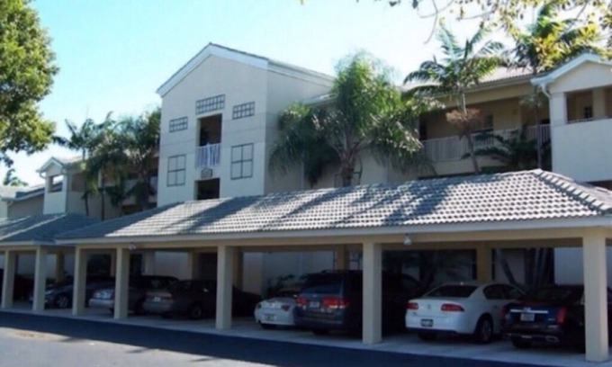 Biggar Condo | Now Available Summer and Fall 2025 Beautiful 2 Bed Condo in Legends!