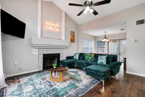 West San Antonio House | Nr Sea World Wifi Games Yard Pets Parking
