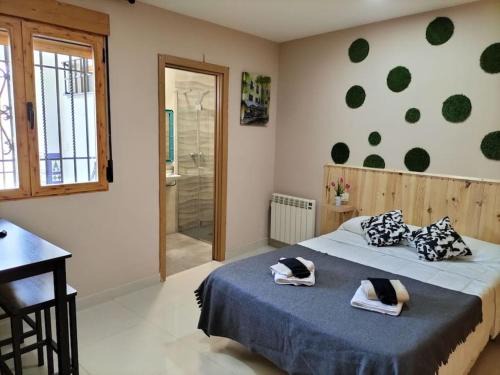 Albaicin Apartment | Nueva habitación con llaves baño privado
