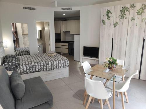 El Ejido Apartment | Nuevo estudio con parking gratis