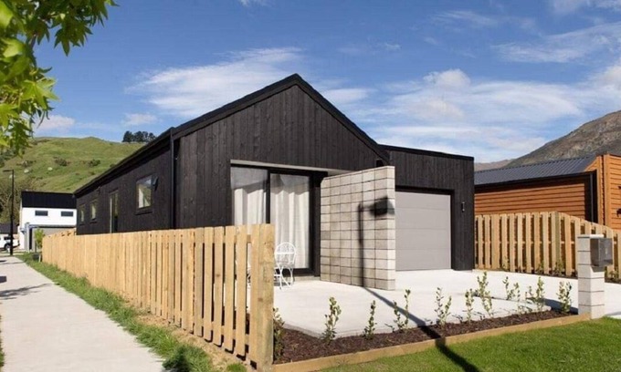 Lake Hayes House | NV Homes