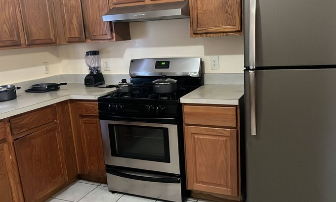 Newark Apartment | NWK 457 ROOM 113-C
