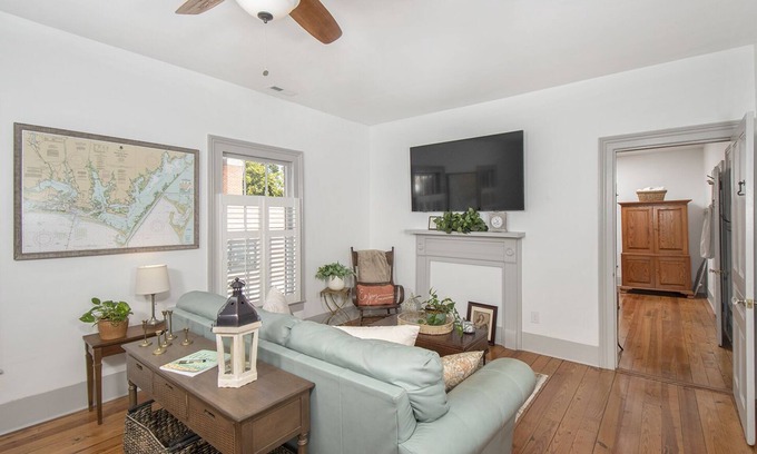 Morehead City Apartment | Nymphe De Mer (Sea Nymph)