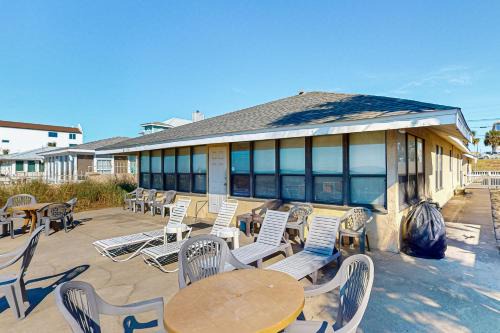 Bahama Beach House | O'Grady's Main Sail