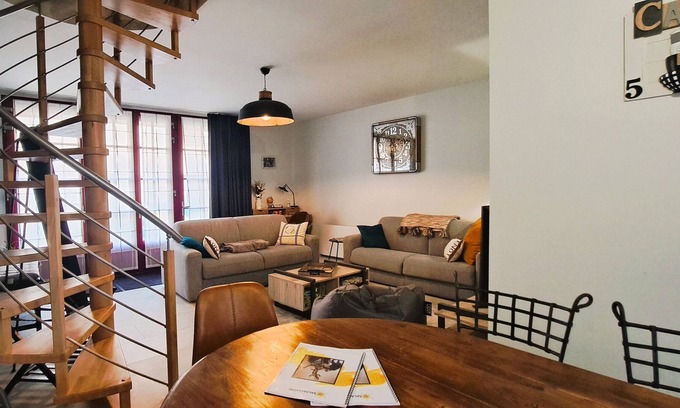 Azay-le-Rideau House | O'Salamandre gite 6 people with spa center Azay-le-Rideau