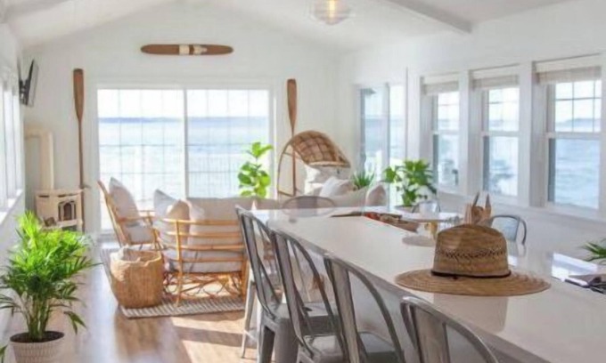 Town of Ledyard Cottage | O’vr Water Cottage