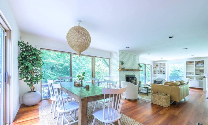 Becket House | Oak Forest - Secluded Woodland Retreat