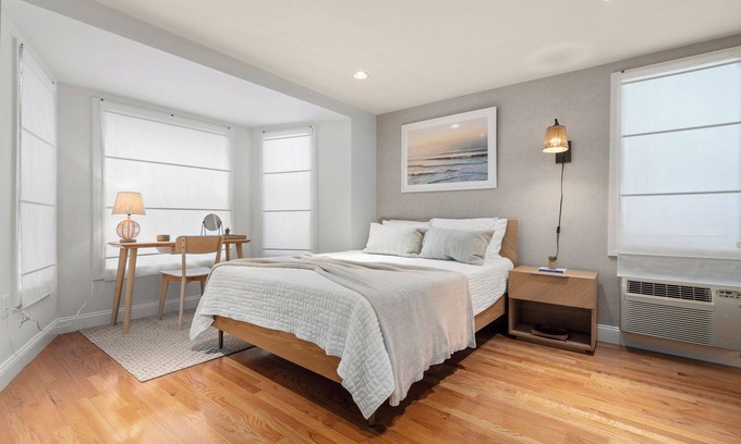 Newburyport Apartment | Oak Suite at The Hygge House