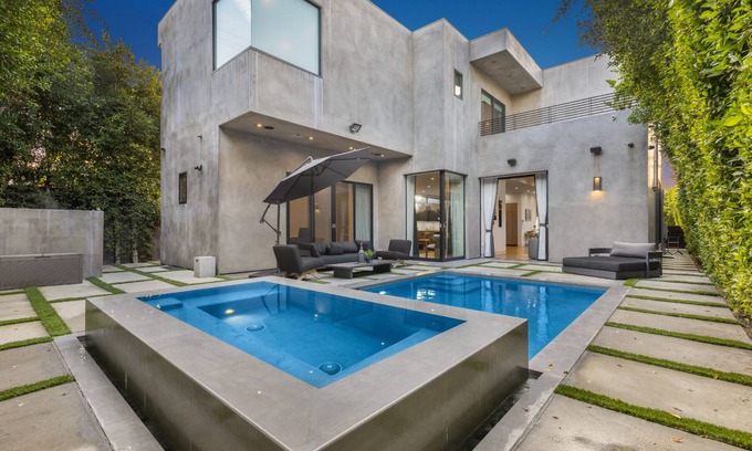 Beverly Grove Villa | Oak Villa - Contemporary Modern Estate with Pool & Spa