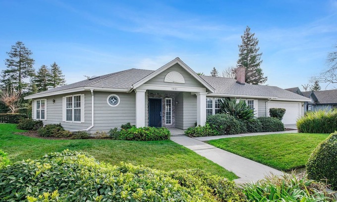 Visalia House | Oak West Home