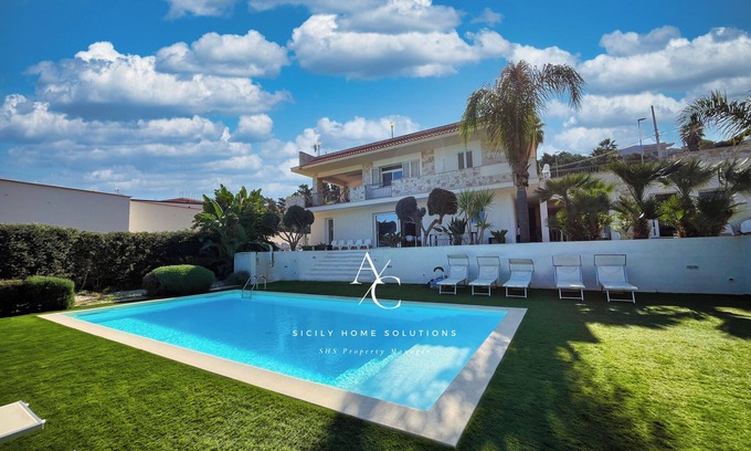 Alcamo Marina Apartment | Oasis Elegant Luxury Pool - Panoramic View! By Sicily Home Solutions