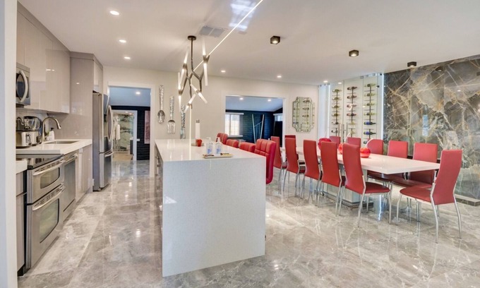 Ives Estates House | Oasis Home! W/ private pool and movie theater
