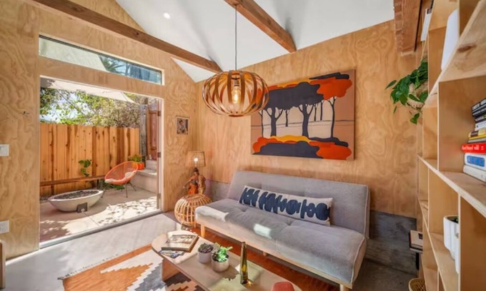 Highland Park Apartment | Oasis in the Los Angeles Hills - Highland Park