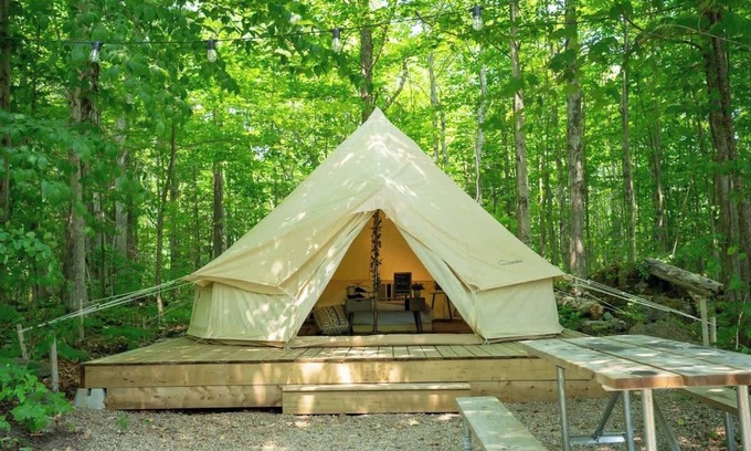 Miller Lake House | “Oasis” Luxury Glamping Bell Tent | Tobermory