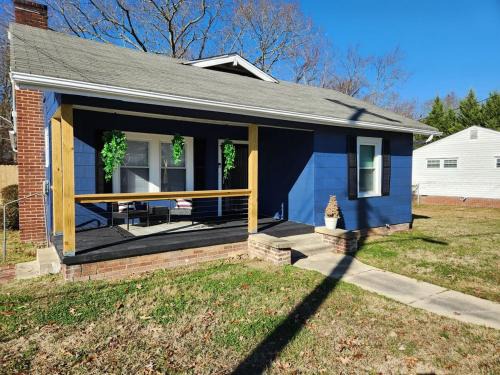 High Point House | Oasis within a short walk to uptown