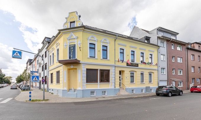 Oberhausen Apartment | Oberhausen Garden Apartment
