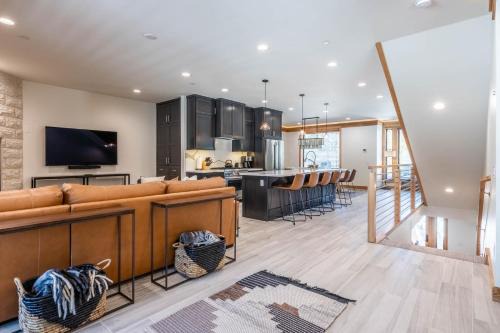 Mammoth Lakes House | Obsidian 300
