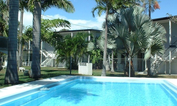 Queens Beach Apartment | Ocean Breeze Units