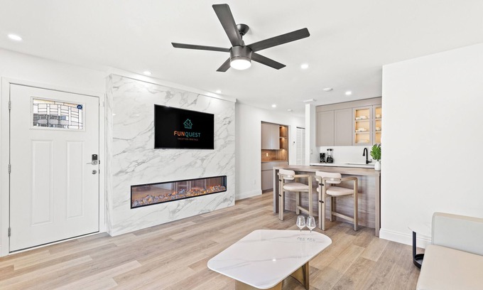 Silver Sands Apartment | Ocean Breeze 2B | 1 Bed, 1 Bath