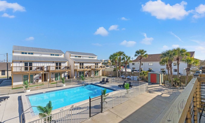 Silver Sands Apartment | Ocean Breeze 3D | 1 Bed, 1 Bath