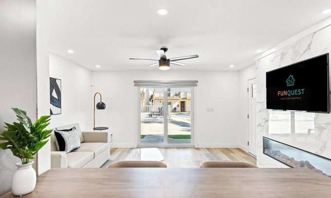 Silver Sands Apartment | Ocean Breeze 2A | 1 Bed, 1 Bath