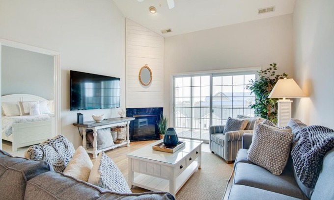 Ocean City Apartment | Ocean City Condo Covered Deck, Walk to Boardwalk!