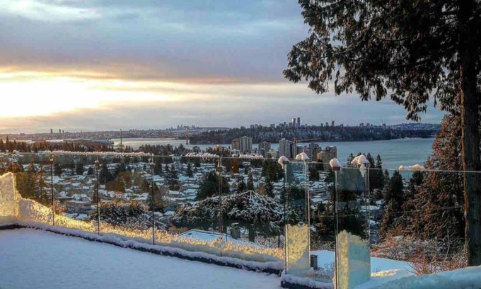 West Vancouver House | Ocean & City View Home