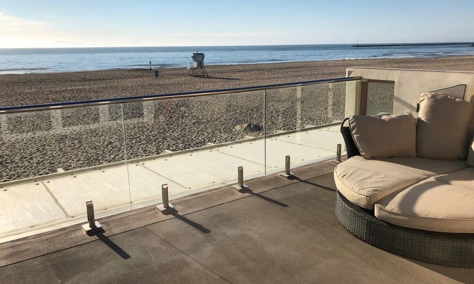 Silver Strand House | Ocean Front Beach House Right on the Sand n