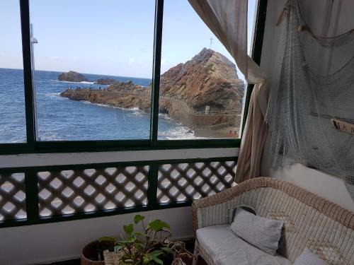Santa Cruz de Tenerife Apartment | Ocean front La Maresia Holiday 2 Apartments