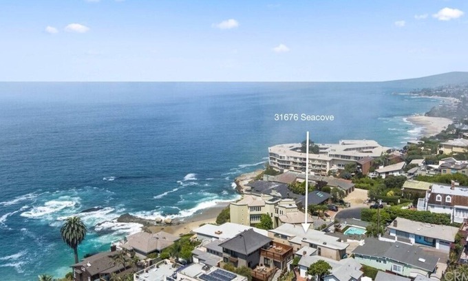 South Laguna House | OCEAN FRONT Laguna Beach LUXURY! STEPS to Sand!