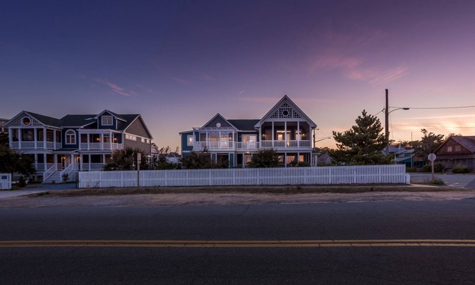 The Pines House | Ocean Front Rehoboth Beach House Parking Sleeping 10