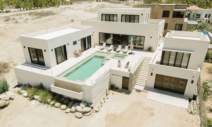 Todos Santos House | Ocean Front, Retreat house w/private pool/hot tub-5min from the beach