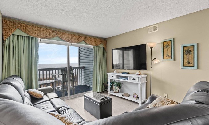 Crescent Beach Condo | Ocean Garden Villas M2-2BR/2BA Oceanfront Condo in Crescent Beach