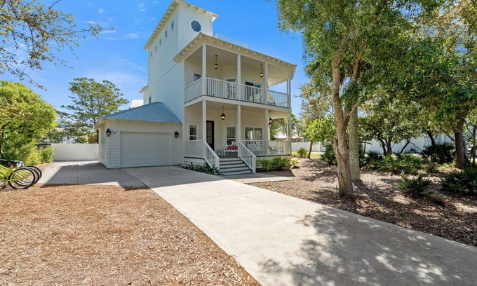 White's Gulfview House | Ocean Glory 30A | Inlet Beach, FL | Sleeps 17 | Dog-Friendly, 4 Bikes | 3-Min Walk to Beach