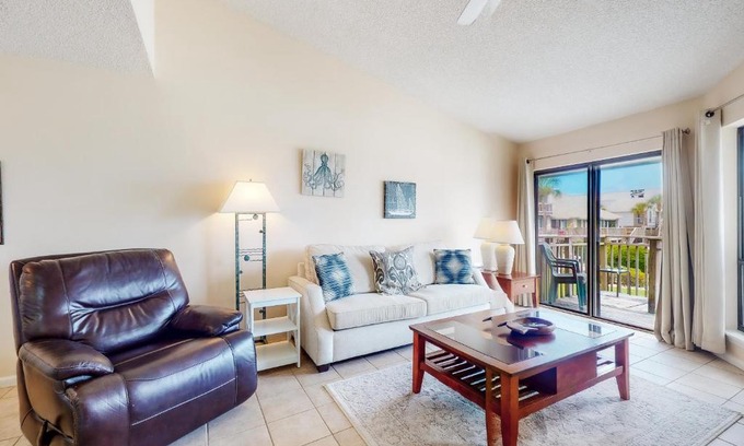 East End House | Ocean Mile K-3