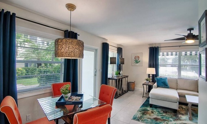 Delray Beach Condo | Ocean Pearl 2 Blocks to A1A-Delray Beach!