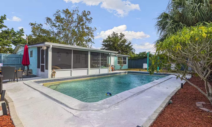 Tropic Cottage | Ocean Themed Cottage With A Heated Pool Close to The Beach, Cruises, and Disney!