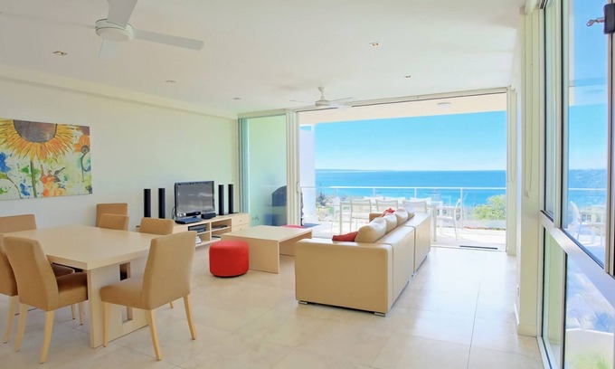 Rainbow Beach Apartment | Ocean View 1 - Rainbow Beach. Luxury With Unrivalled Views. Stunning views.