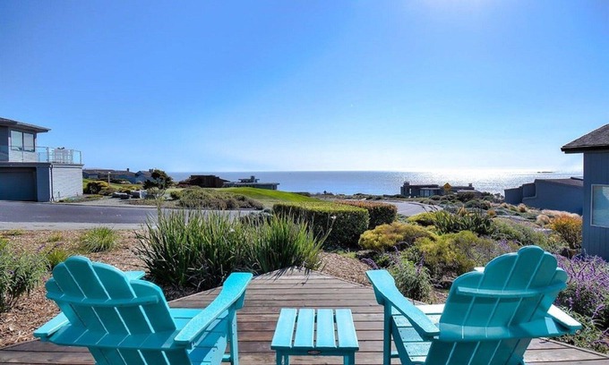 Bodega Bay House | Ocean view easy access to Doran Beach, Golf course and Bluewater Bistro.