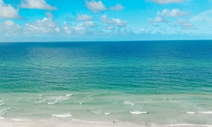 El Centro Beach Condo | Ocean view, great location, near Pier Park