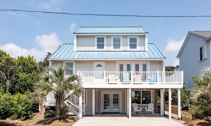 Surf City House | Ocean View House, Steps to Beach, Pet Friendly, Linens & Beach Gear Provided