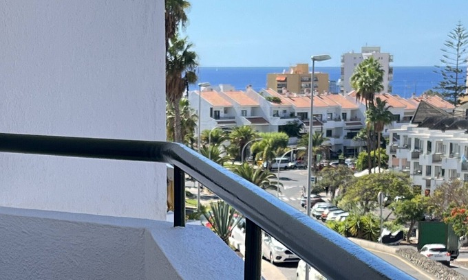 Los Cristianos Apartment | Ocean view & Pool. Los Cristianos Summerland