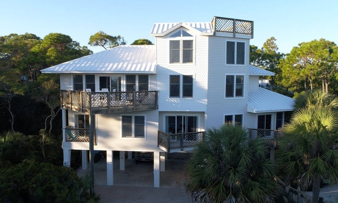 Plantation House | Ocean View Private Oasis in Plantation w/Heated Pool!