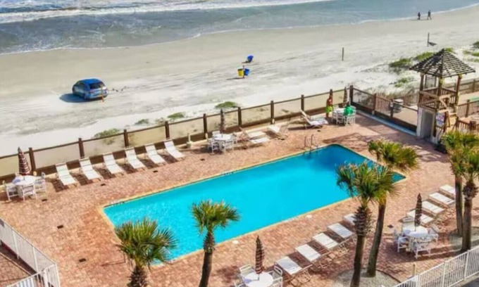 Ocean Dunes Apartment | OCEAN VIEW Studio@Daytona Zzz 4