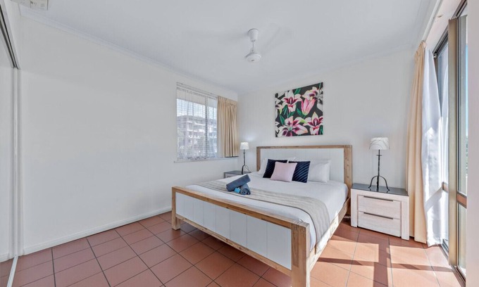 Airlie Beach Apartment | ★OCEAN VIEWS 10 1 bedroom apartment ★