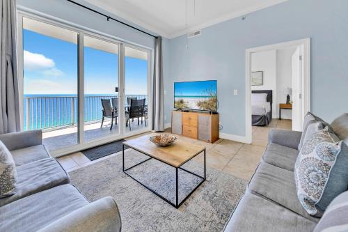 Long Beach Apartment | Ocean Villa 2004 by Emerald Coast Retreats Unit