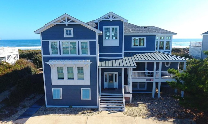 Pine Island House | OCEANFRONT, 11 BRs, Pool, ELEV, Pool table, Theater Rm, Close to Beach Access, PI21, Family Tides