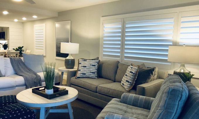 Crescent Beach Condo | Oceanfront 2 Bedroom Flat Summerhouse Unit 452